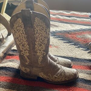 Brown Cowboy Boots with Embroidered Design